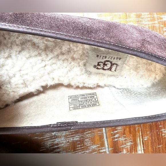 UGG Monogrammed Suede Flats - Picture 6 of 8